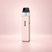 Vaporesso XROS 6 Mini Pod-Kit Leather Pink – Rosa mit Rautenmuster vor dezentem Hintergrund