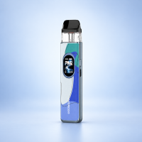 Vaporesso XROS 6 Pod-Kit Azure Flow – Blau-Weiß mit abstraktem Muster mit Display vor dezentem Hintergrund